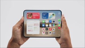 &iexcl;Tomen mi dinero! Apple presenta su primer celular plegable