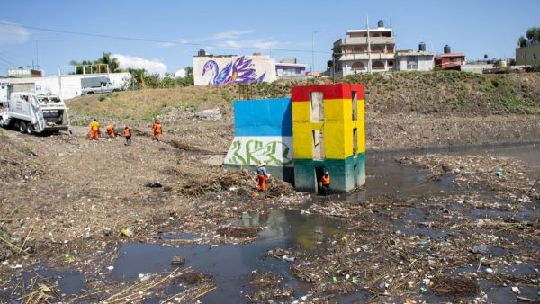 Realiza Gobierno de la Ciudad jornada de limpieza en Puente Negro