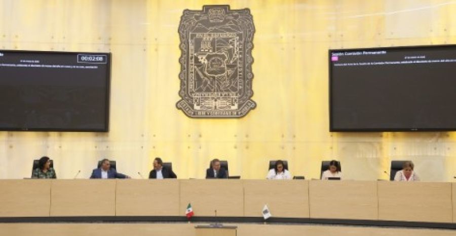 Propone Azucena Rosas sanciones por el cobro indebido de tr&aacute;mites agrarios