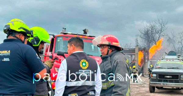 Confirma Armenta tres lesionados por explosi&oacute;n de pipa en Tepeaca