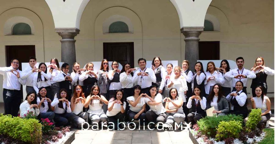 Consolida USEP  liderazgo en enfermer&iacute;a con visi&oacute;n global