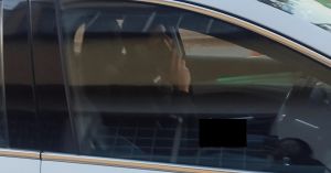 Exhiben a acosador de mujeres en Puebla; conduce una camioneta BYD