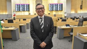 Establecer un Observatorio Ciudadano del Poder Legislativo: Figueroa