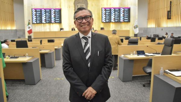 Establecer un Observatorio Ciudadano del Poder Legislativo: Figueroa