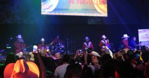 Abri&oacute; a la mexicanizaci&oacute;n la fiesta del 5 de Moy en Francia