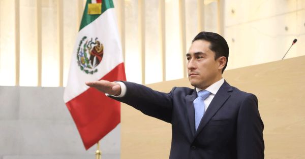 Rinde Germ&aacute;n Reyna y Herrero protesta como titular de la ASE