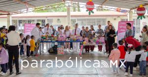 Entrega USEP juguetes a ni&ntilde;as y ni&ntilde;os de San Pedro Cholula