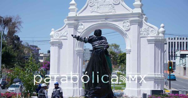 Devela Armenta la escultura del general Ignacio Zaragoza