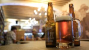 &ldquo;Se puede tener fiesta sin alcohol&rdquo;: Violeta, de Alcoh&oacute;licos An&oacute;nimos