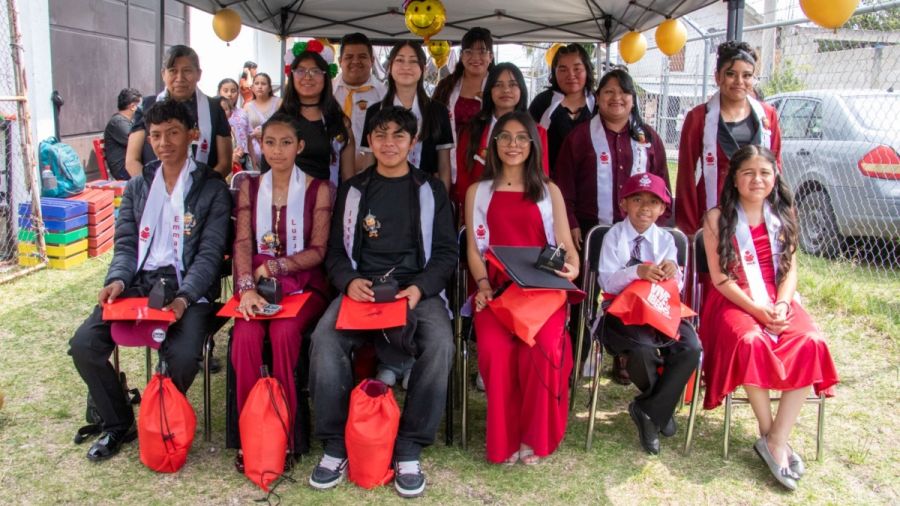 Nueva generaci&oacute;n concluye sus estudios en la Casa IBERO