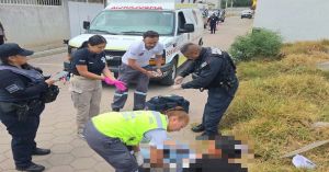 Atienden polic&iacute;as de Cuautlancingo a mujer por presunto robo de camioneta