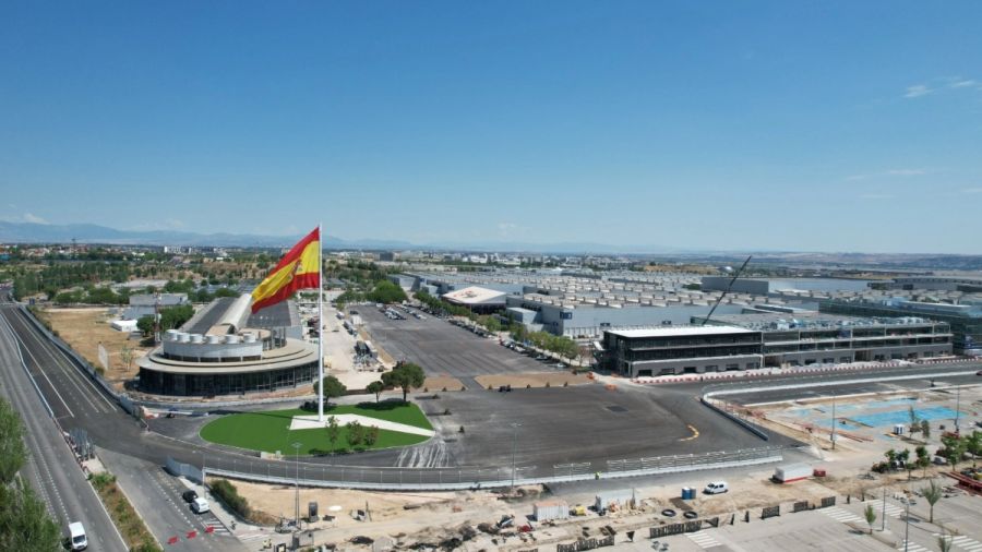 Estrenan Ferrari, Leclerc y Hamilton el nuevo circuito &ldquo;MadRing&rdquo; de F1