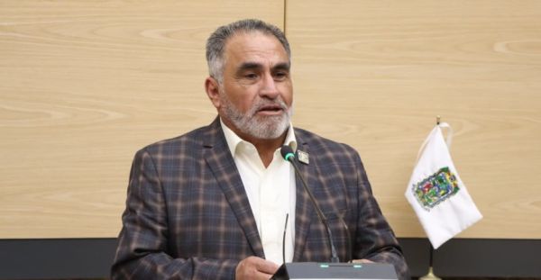 Promueve  Elpidio D&iacute;az iniciativa para imponer penas a servidores que faciliten el robo de agua potable