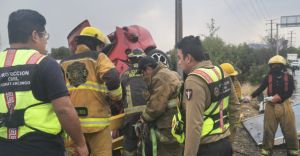 Participa Cuautlancingo en atenci&oacute;n del accidente vehicular en Perif&eacute;rico Ecol&oacute;gico