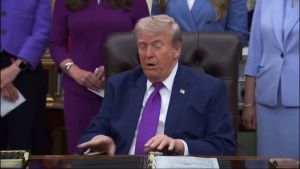 Amenaza, de nuevo, Trump a Ir&aacute;n; dice que &ldquo;no quedar&aacute; nada&rdquo;