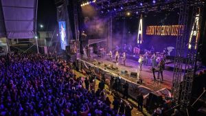 Lleno total para ver a Aar&oacute;n y su Grupo Ilusi&oacute;n