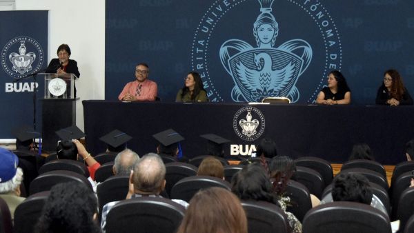 Generaci&oacute;n de Comunicaci&oacute;n promover&aacute; el cambio: Rectora de la BUAP