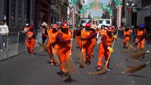 Reconocen trabajo de personal de limpia tras fiestas patrias