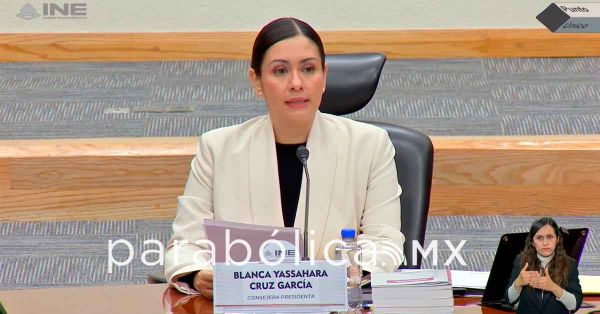 &ldquo;La autonom&iacute;a electoral no significa opacidad", se&ntilde;ala Blanca Cruz al rendir protesta en el INE