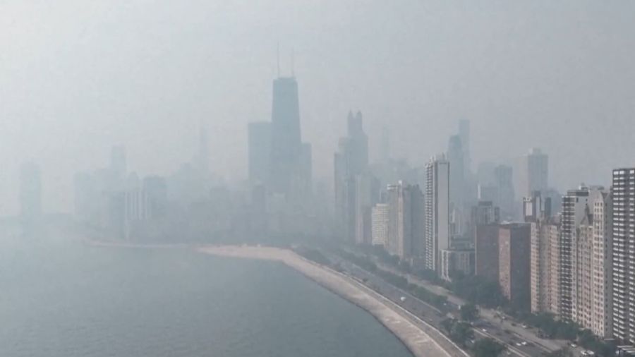 Culpa Trump a Canad&aacute; por incendios; aplicar&iacute;a aranceles