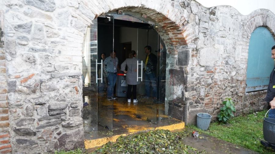 Atiende Comuna a afectados en el Centro Hist&oacute;rico por las lluvias