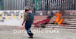 Se maniftestan estudiantes por el 2 de Octubre en Puebla