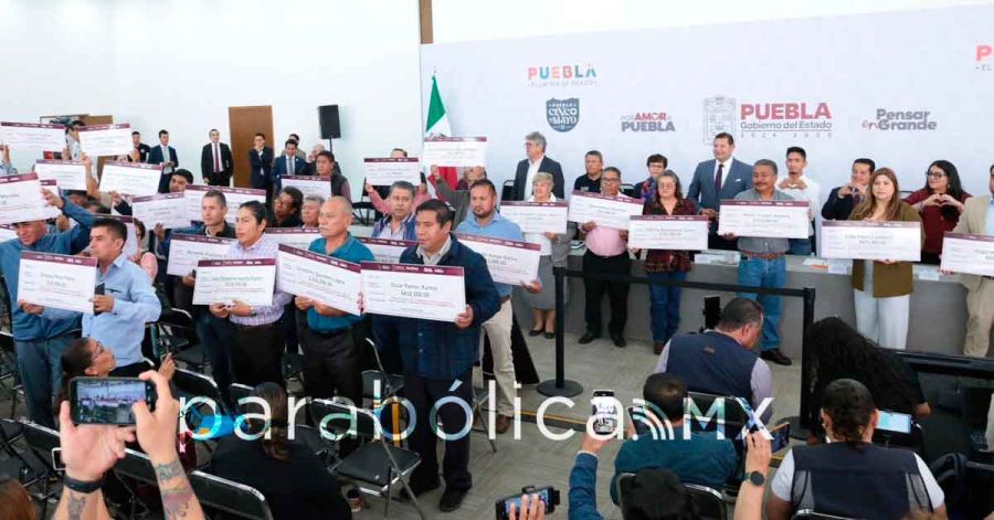 Entrega Armenta casi 12 mdp a fondo perdido para modernizar el transporte p&uacute;blico