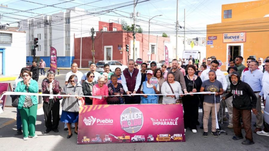 Mejora la Comuna vialidades con el Tren Capitalino de Pavimentaci&oacute;n