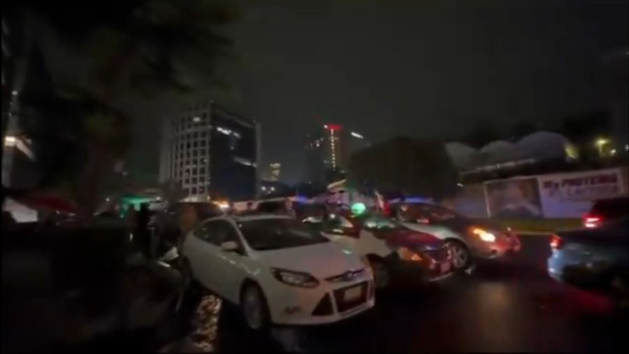 Reprueba Ecuador esc&aacute;ndalo afuera de su hotel de concentraci&oacute;n
