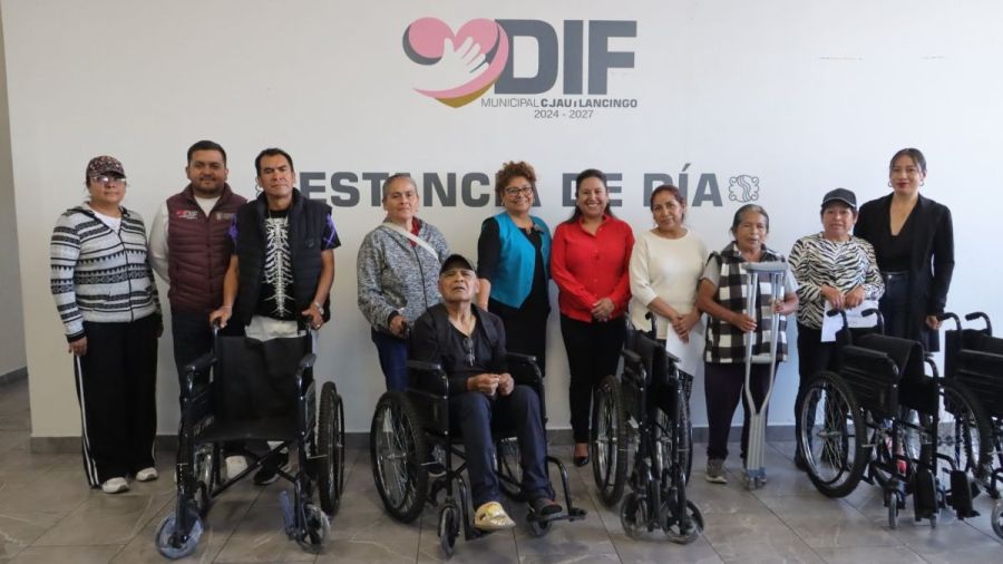 Entrega DIF Cuautlancingo aparatos para personas con discapacidad