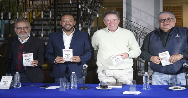 Presentan en BUAP Librer&iacute;as, el libro Plomo republicano de Omar Mayorga Gallardo