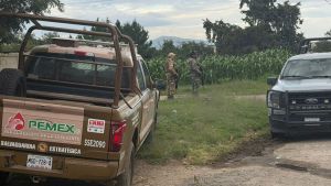 Decomisan bodegas y toma clandestina de huachig&aacute;s en Amozoc