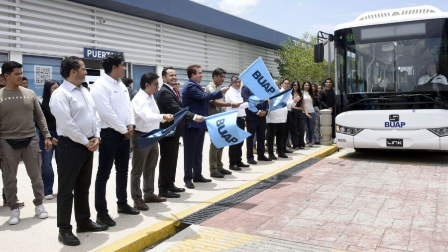 Pone en marcha BUAP 31 unidades nuevas del Transporte Universitario