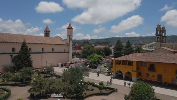 Prestadores de servicios reciben distintivo de Turismo Comunitario