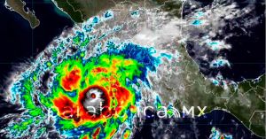 Mantiene hurac&aacute;n Sim&oacute;n lluvias extraordinarias en Michoac&aacute;n y Colima