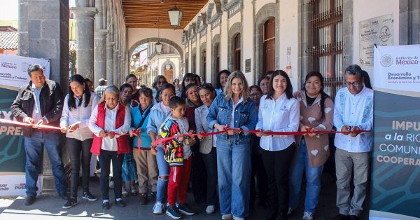 Impulsan gobiernos de Puebla y Zacatl&aacute;n la econom&iacute;a local y circular
