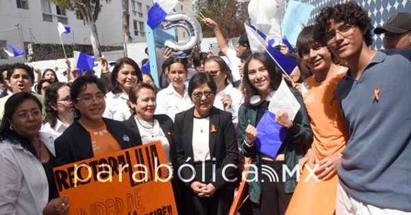 Celebra Lilia Cedillo el 45 a&ntilde;os la Preparatoria 2 de Octubre de 1968
