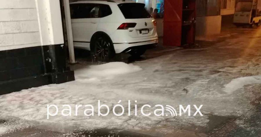 Azotan fuertes lluvias a la zona norte de Puebla capital