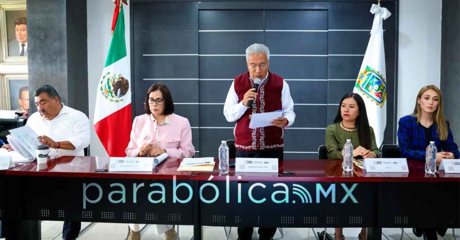 Designan a Josefina Farf&aacute;n Ortega como rectora de UNICREA