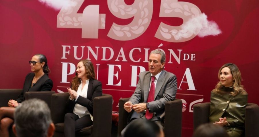 Entrega Pepe Chedraui premios al m&eacute;rito ciudadano en artes, cultura y patrimonio cultural