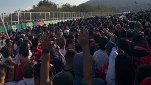Padecen tapat&iacute;os para llegar al Estadio Guadalajara