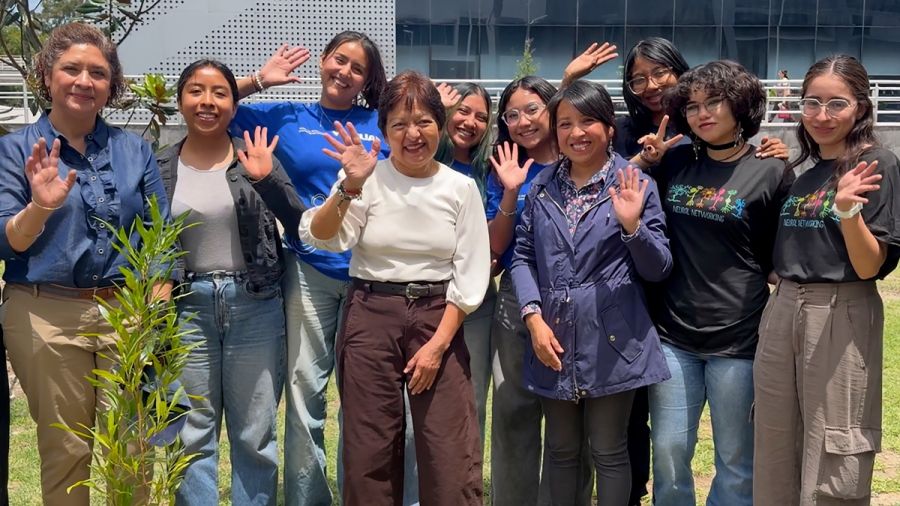 Se suma Ciencias Biol&oacute;gicas BUAP a jornada de arborizaci&oacute;n