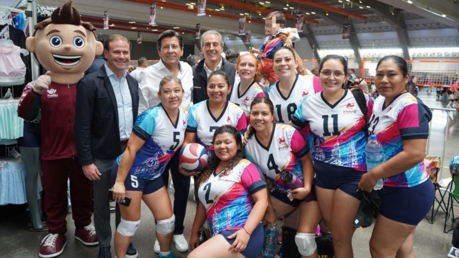 Recibe la capital a m&aacute;s de 730 equipos en el Festival M&aacute;ster de Voleibol