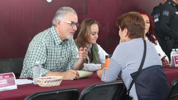 Gobierno de Pepe Chedraui realiza jornada de atenci&oacute;n en Bosques de San Sebasti&aacute;n