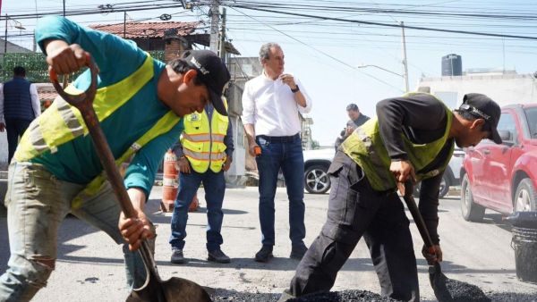 Supervisa alcalde &ldquo;BacheAndo Puebla&rdquo; en Xochimehuac&aacute;n