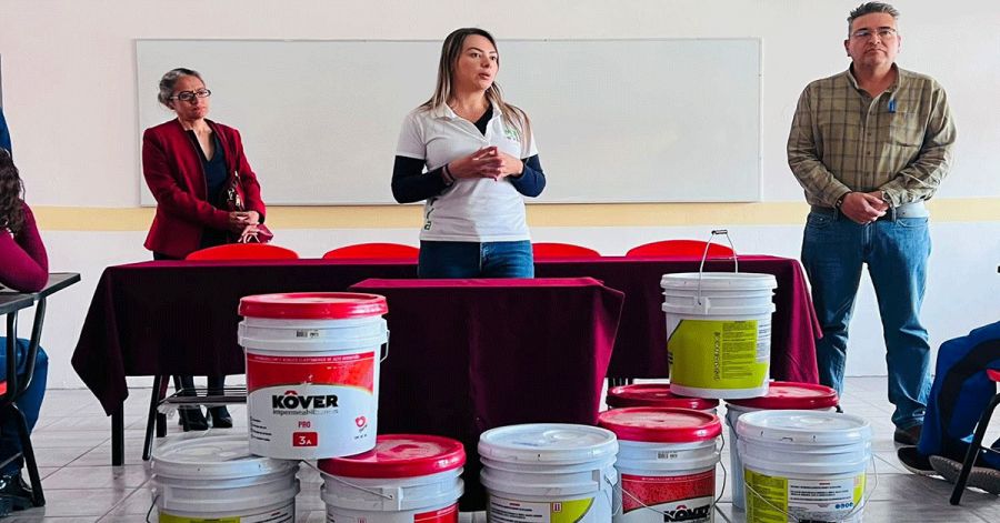 Fortalece Mar&iacute;a de la Barreda v&iacute;nculo ciudadano durante el receso legislativo