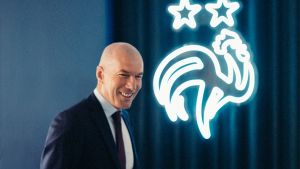 &iexcl;Humo blanco! Francia se decanta por Zinedine Zidane como DT