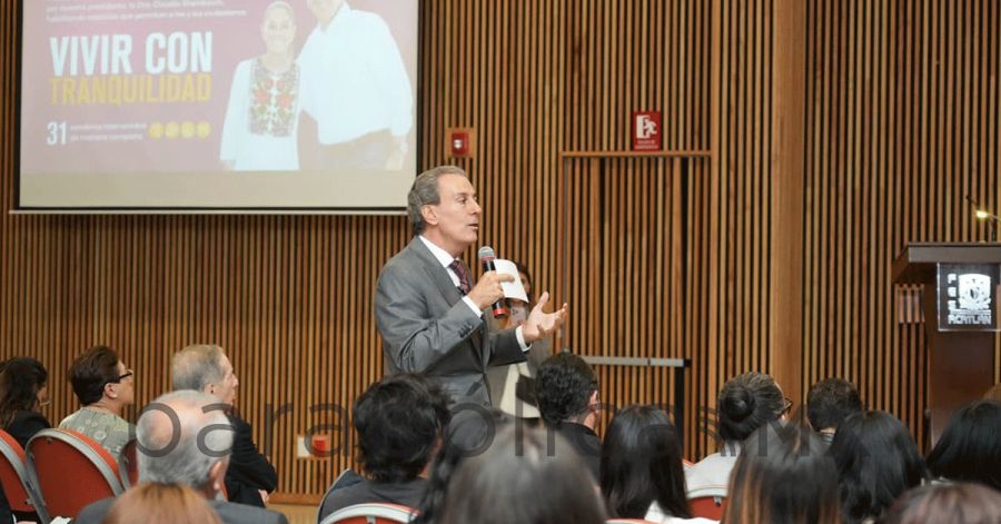 Participa Pepe Chedraui en coloquio internacional de la UNAM sobre gobernanza
