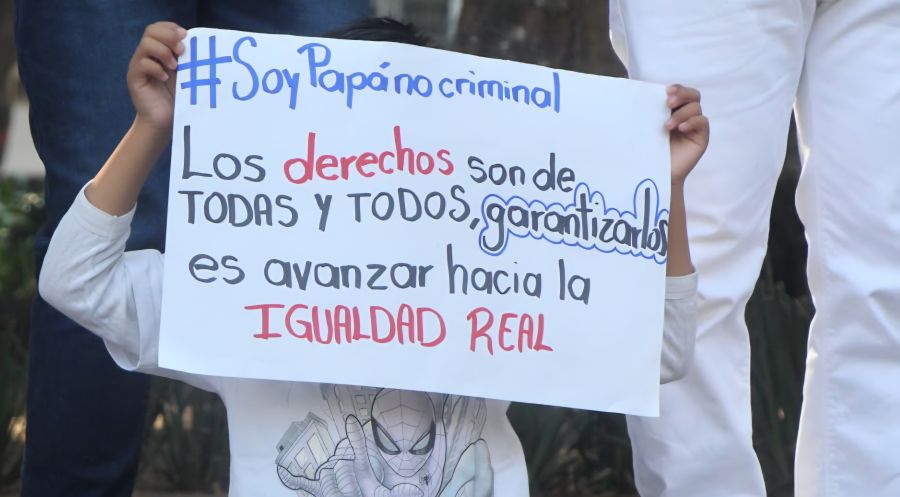 Acusa organizaci&oacute;n "Soy padre, no criminal" custodia desigual en Puebla