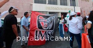 Se suman trabajadores del IMSS de Puebla a marchas nacionales